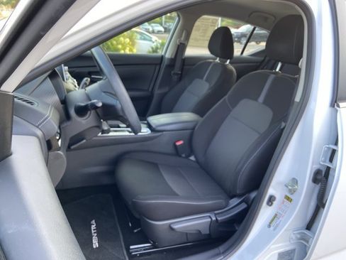 Used 2025 Nissan Sentra SV FWD image 24