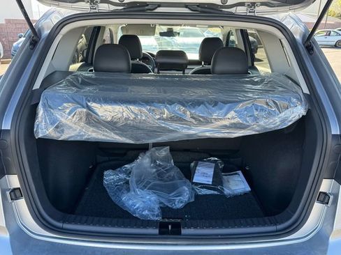 Used 2025 Volkswagen Taos SE image 12