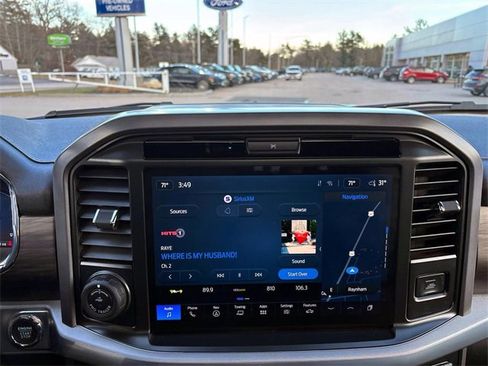 Used 2025 Ford F150 Lariat w/ Equipment Group 501A Mid image 22