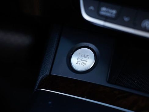 Used 2018 Audi Q5 2.0T Premium Plus w/ Premium Plus Package image 31