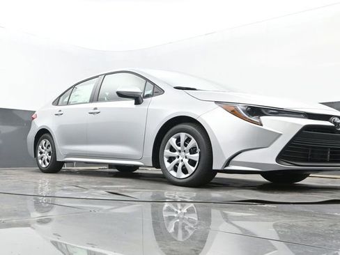 New 2026 Toyota Corolla LE FWD image 22