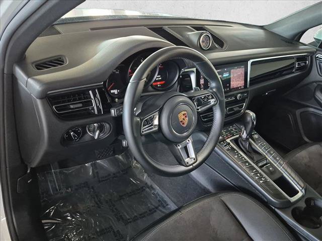 Used 2019 Porsche Macan AWD/4WD image 10