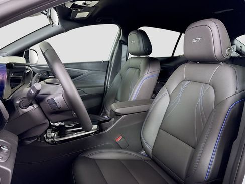 New 2026 Buick Envista Sport Touring w/ Convenience I Package FWD image 20