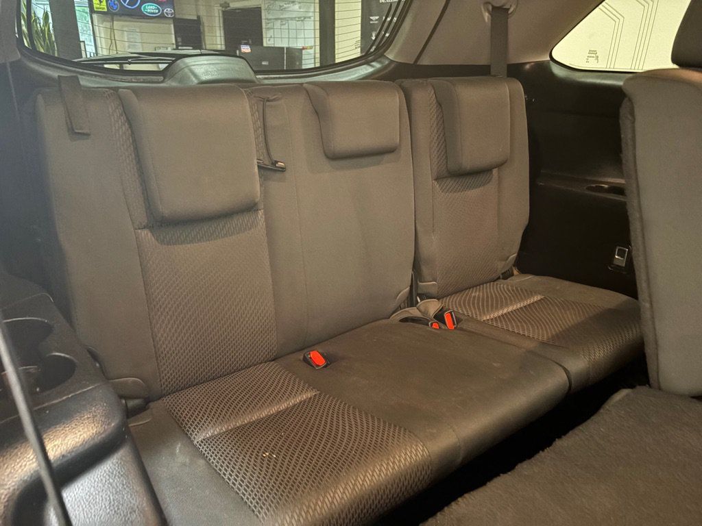 Used 2018 Toyota Highlander LE AWD/4WD image 20