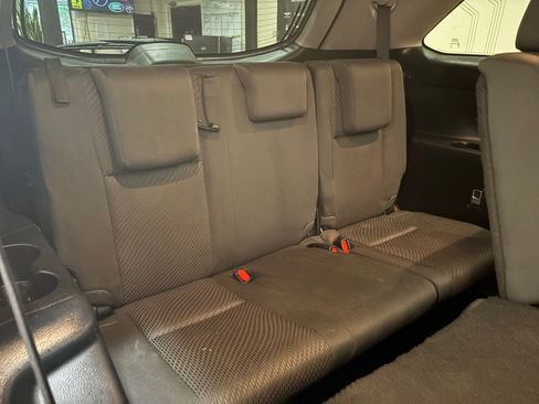 Used 2018 Toyota Highlander LE AWD/4WD image 20