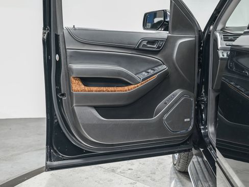 Used 2017 Chevrolet Tahoe Premier image 12