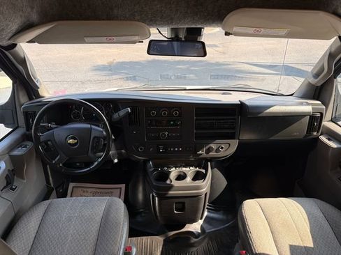 Used 2021 Chevrolet Express 3500 w/ Power Convenience Package RWD image 14