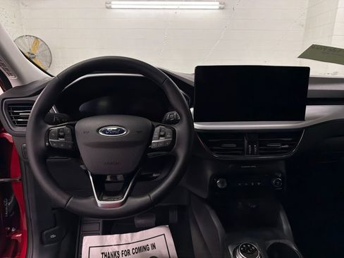 Certified 2026 Ford Escape SE w/ PHEV Premium Package image 9