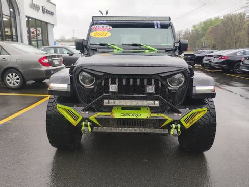 Certified 2021 Jeep Wrangler Unlimited Sahara AWD/4WD image 3