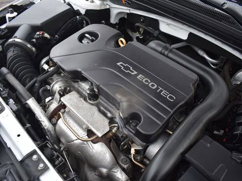 Used 2017 Chevrolet Malibu LT w/ LPO, Convenience Package 2 image 33