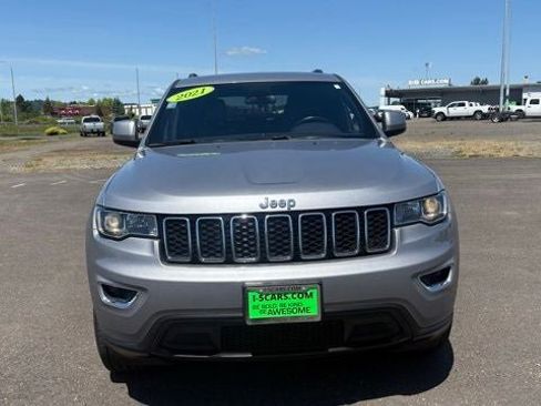Used 2021 Jeep Grand Cherokee Laredo X AWD/4WD image 13