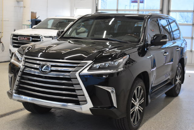 Used 2021 Lexus LX 570 4WD w/ Luxury Package image 9
