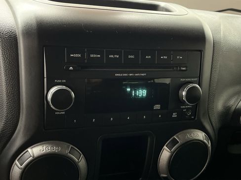 Used 2016 Jeep Wrangler Unlimited Sport AWD/4WD image 5