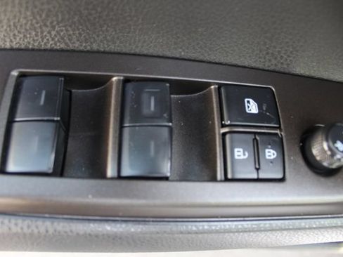 Certified 2023 Toyota Camry SE FWD image 41