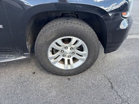 Used 2018 Chevrolet Tahoe LT AWD/4WD image 9
