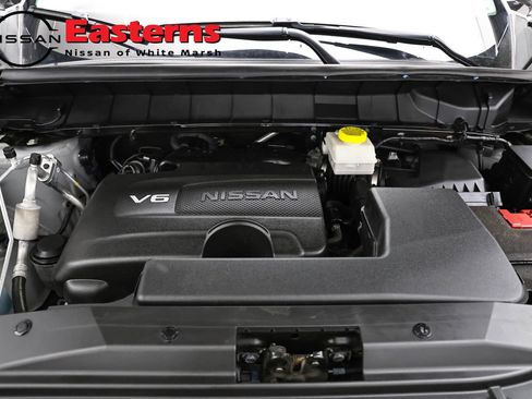 Used 2023 Nissan Pathfinder SL AWD/4WD image 7