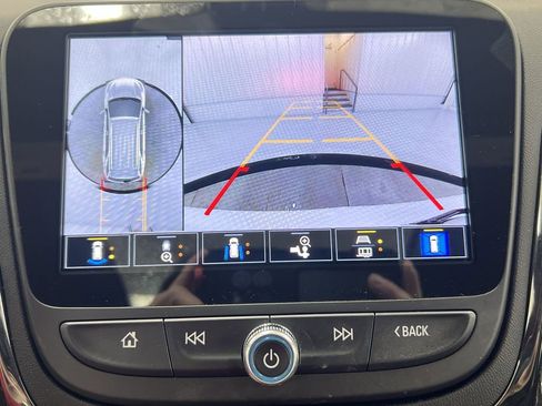 Used 2022 Chevrolet Equinox RS w/ RS Leather Package image 15