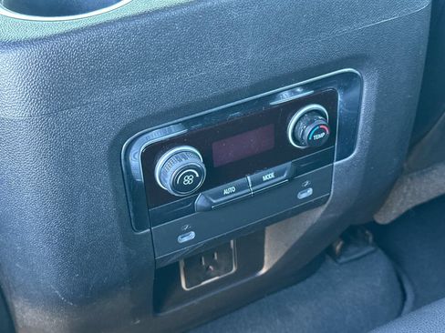 Used 2021 Chevrolet Tahoe RST RWD image 13