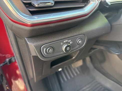 Used 2022 Chevrolet TrailBlazer RS image 14