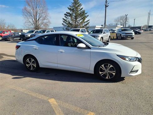 Used 2023 Nissan Sentra SV image 5