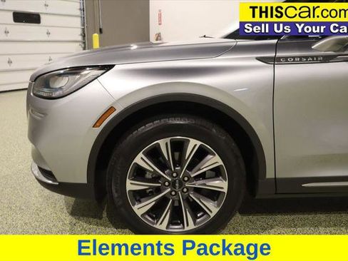 Used 2022 Lincoln Corsair Reserve w/ Elements Package FWD image 12