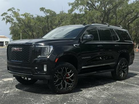 Used 2021 GMC Yukon SLT w/ SLT Premium Package AWD/4WD image 1