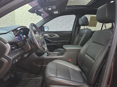 Used 2022 Chevrolet Traverse LT w/ LT Premium Package image 20