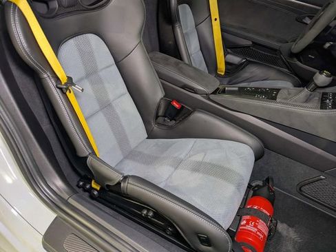 Certified 2023 Porsche 718 Cayman GT4 RS image 19