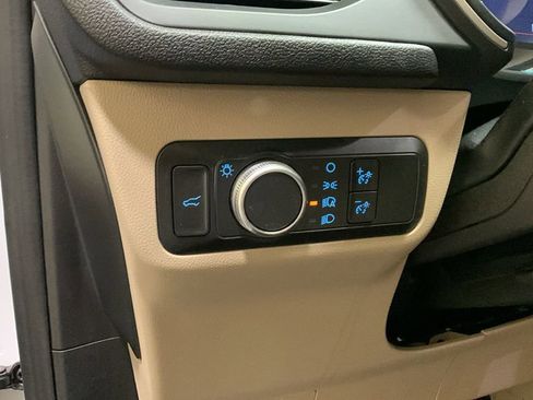 Used 2022 Ford Escape SE w/ Convenience Package image 29