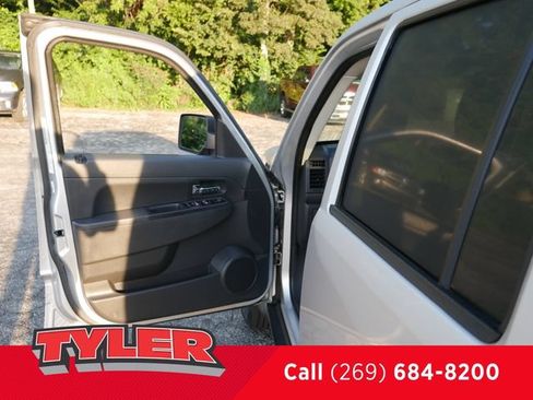 Used 2012 Jeep Liberty Sport w/ Popular Equipment Group AWD/4WD image 20
