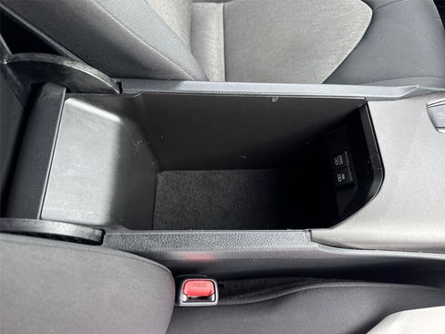 Used 2021 Toyota Camry LE image 16