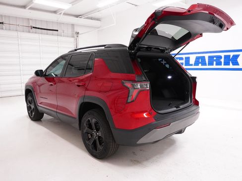 New 2026 Chevrolet Equinox LT w/ Midnight Edition FWD image 8