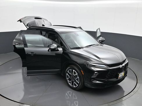 Used 2023 Chevrolet Blazer RS w/ Enhanced Convenience Package image 29