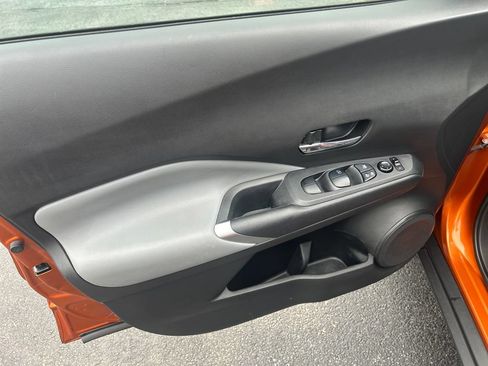 Used 2023 Nissan Kicks SR w/ SR Premium Package FWD image 12