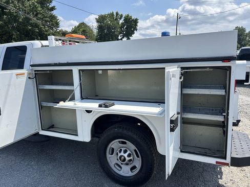 Used 2019 Chevrolet Silverado 2500 W/T w/ WT Convenience Package AWD/4WD image 14