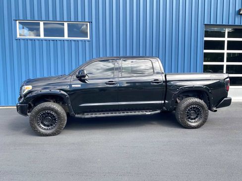 Used 2018 Toyota Tundra Platinum image 16