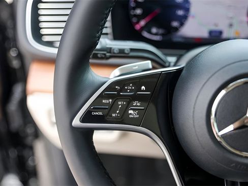 Used 2026 Mercedes-Benz GLE 450 4MATIC image 13