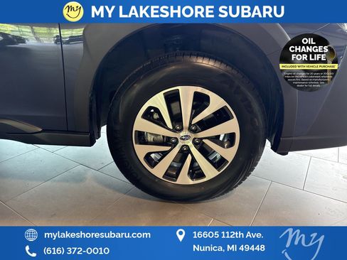 Certified 2025 Subaru Outback Premium AWD/4WD image 31