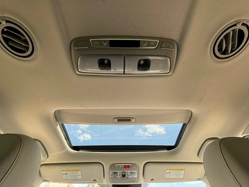 Used 2023 Kia Telluride EX FWD image 25