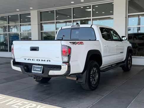 Certified 2023 Toyota Tacoma TRD Off-Road AWD/4WD image 15