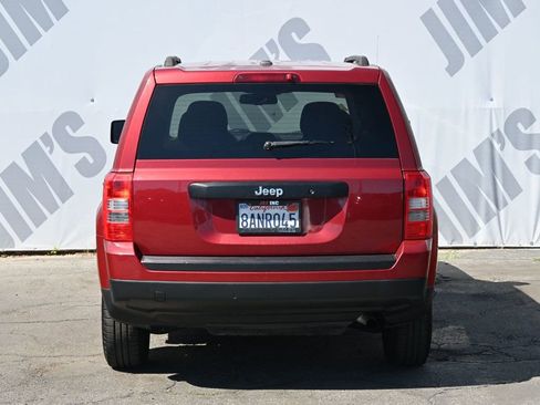 Used 2017 Jeep Patriot Sport image 5