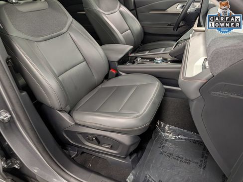 Used 2025 Ford Explorer Active w/ Active Comfort Package AWD/4WD image 38