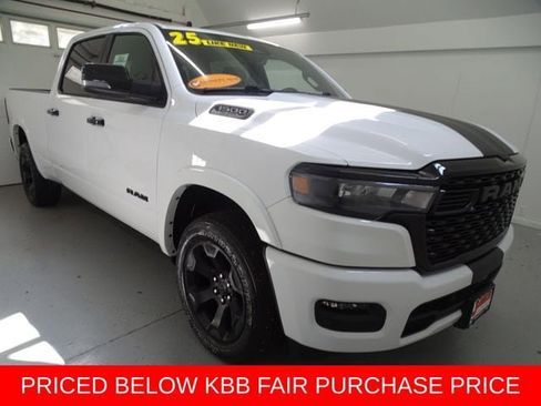 Certified 2025 RAM 1500 Big Horn AWD/4WD image 1