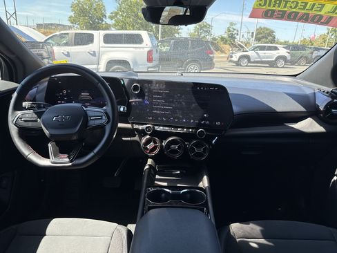 Used 2024 Chevrolet Blazer EV RS AWD/4WD image 28