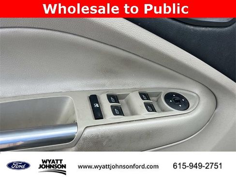 Used 2017 Ford Escape SE image 22