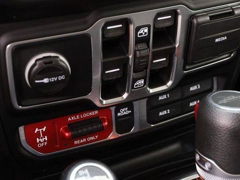 Used 2021 Jeep Gladiator Mojave AWD/4WD image 19