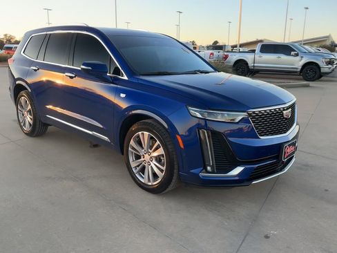 Used 2024 Cadillac XT6 Premium Luxury w/ Platinum Package image 3