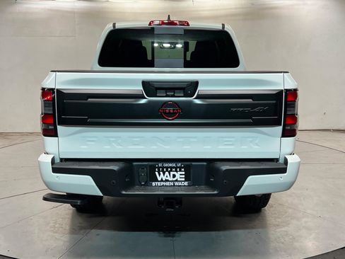 New 2026 Nissan Frontier PRO-4X w/ Tow Package AWD/4WD image 4