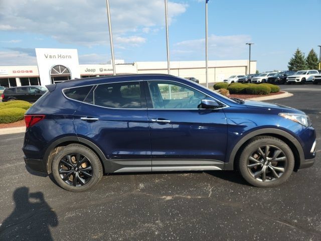 Used 2017 Hyundai Santa Fe Sport AWD/4WD image 2