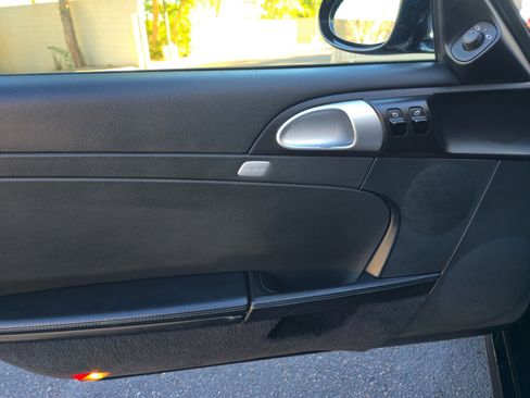 Used 2006 Porsche Cayman S image 13